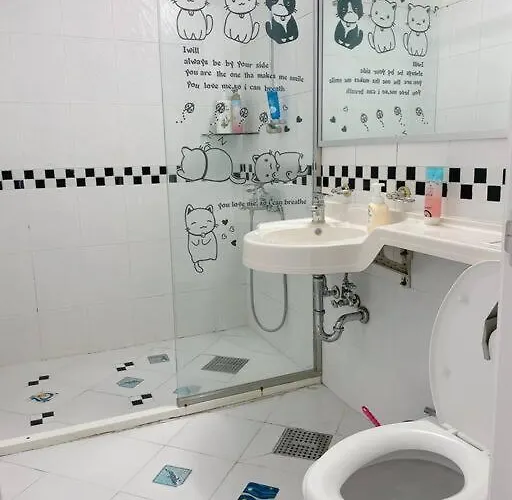 홍대입구역 도보 2분거리 아파트 *